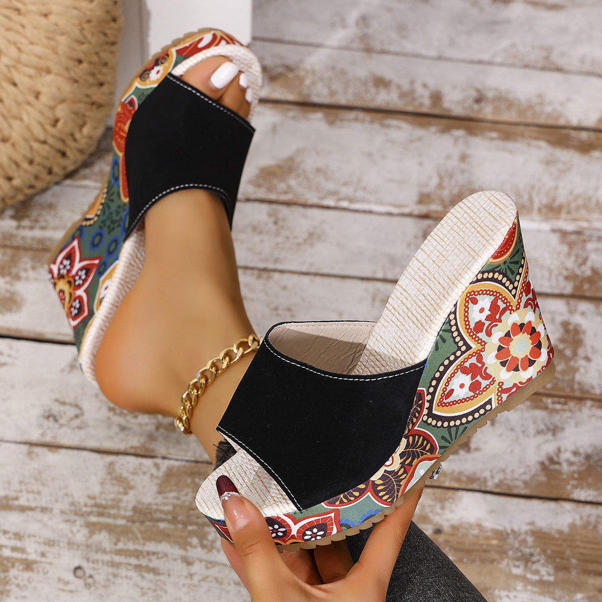 Sandalias de Plataforma con Estampado y Puntera Abierta