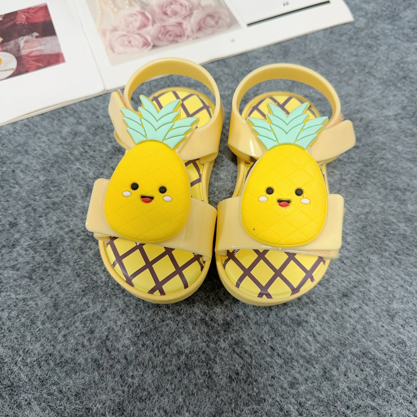 Sandalias Infantiles de Frutas con Velcro, Punta Abierta